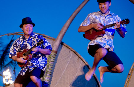 aulani-polailai-sunset-gathering-people.jpg